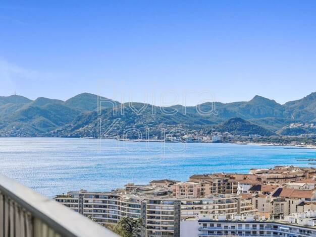 Appartement à vendre 895 000 € 3 pièces 2 chambres 86,1 m² 5ème étage Croix des Gardes Cannes 06150