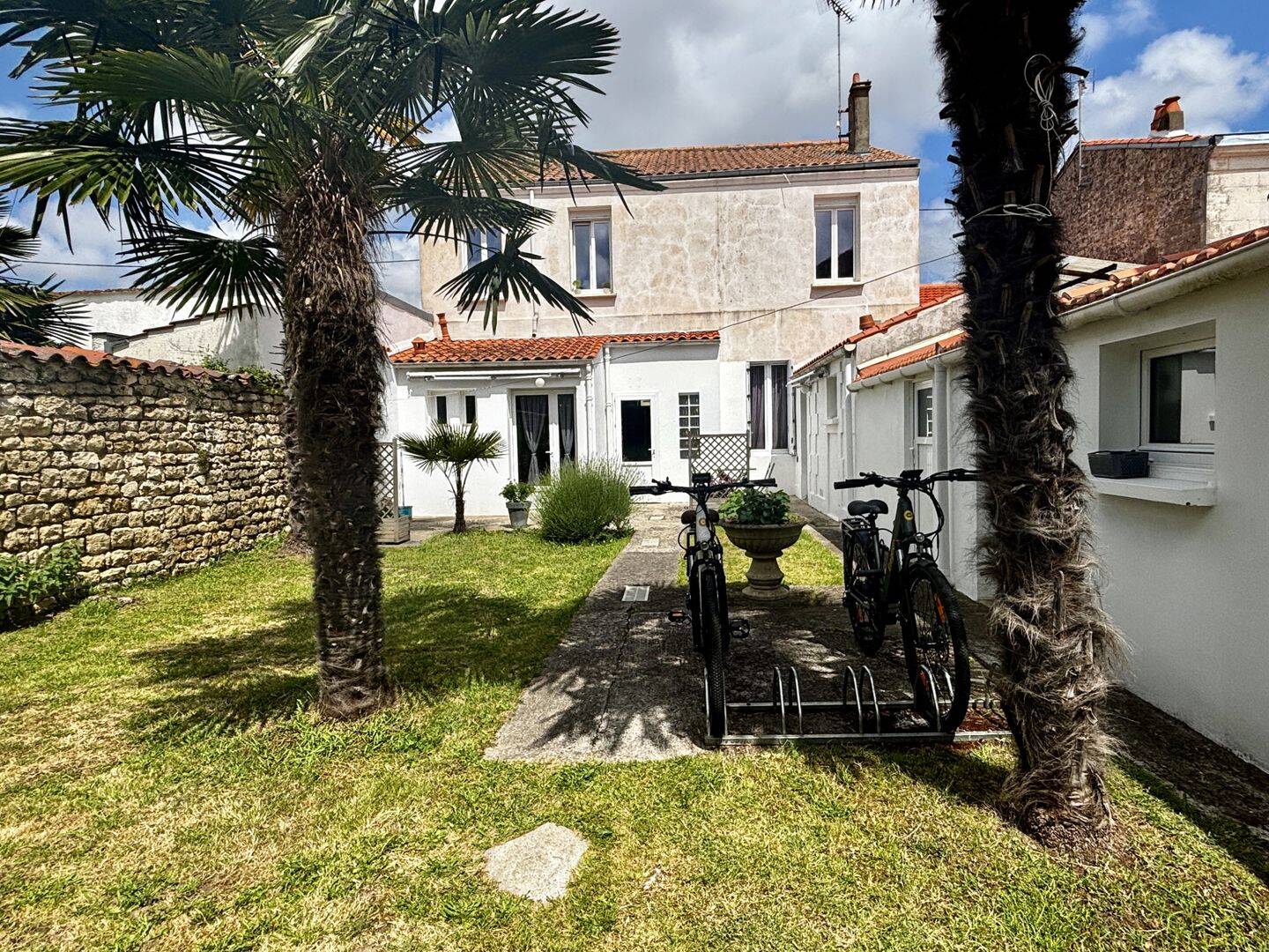 Maison 7 pièces 154 m² · à Rochefort · 154 m² · 395 000 €