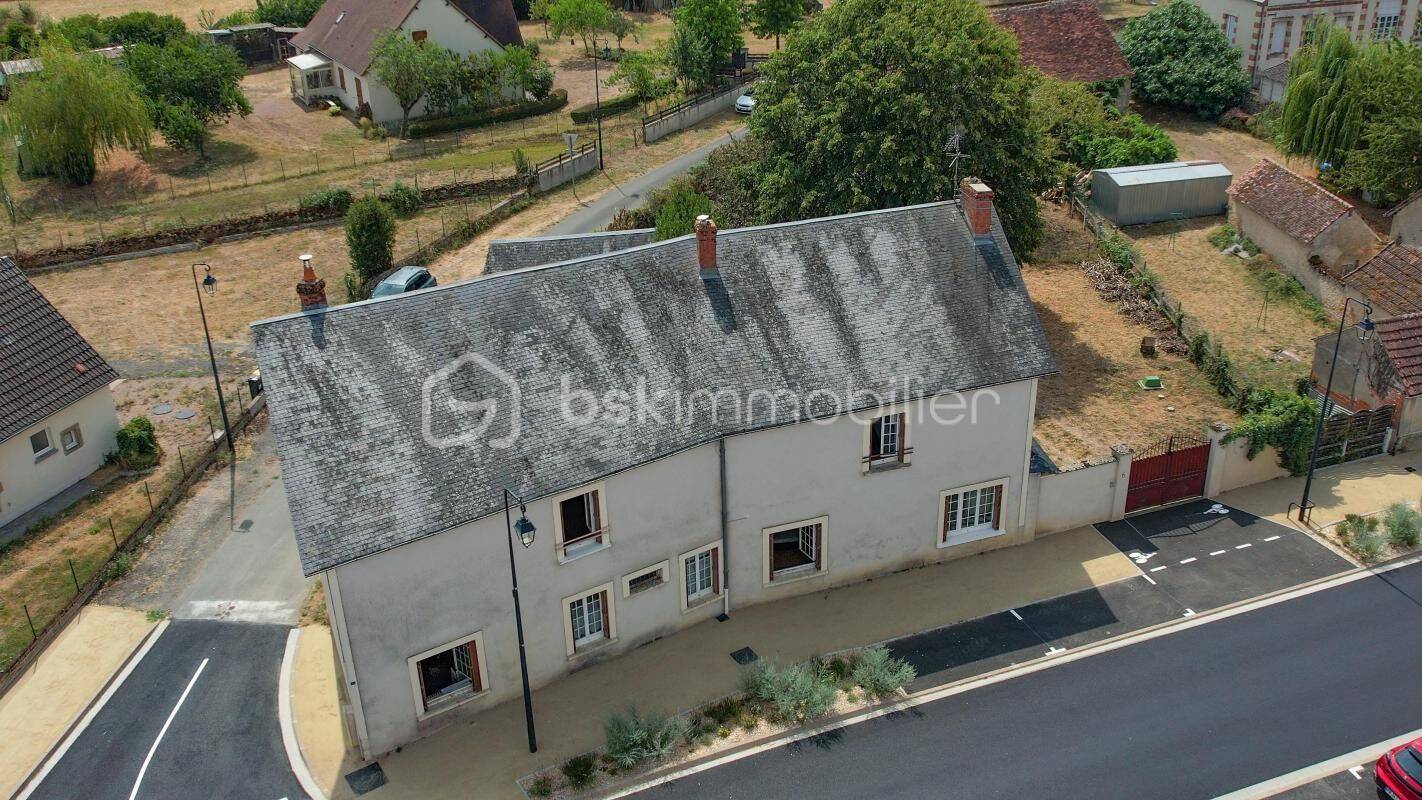 Maison 10 pièces 205 m² · à Mornay-Berry · 205 m² · 134 000 €