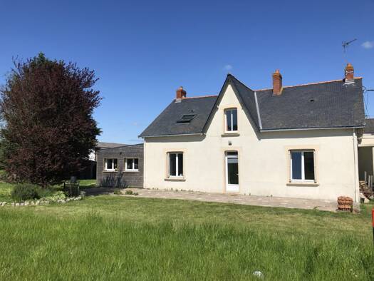 Maison à vendre 399 900 € 7 pièces 5 chambres 179 m² 12 243 m² de terrain Héric 44810