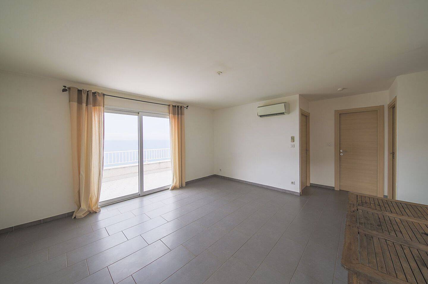 Appartement 3 pièces 61 m² · à Santa-Maria-Di-Lota · 60,5 m² · 880 €/mois