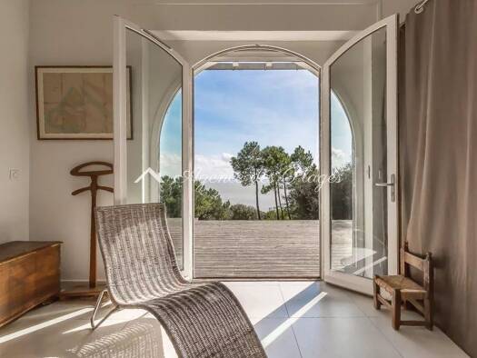 Maison à vendre 1 230 000 € 5 pièces 4 chambres 112 m² 17 485 m² de terrain Saint-Georges-de-Didonne 17110