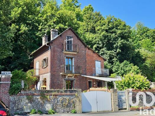 Maison à vendre 179 000 € 8 pièces 4 chambres 135 m² 396 m² de terrain Habitat Ancien Canteleu 76380