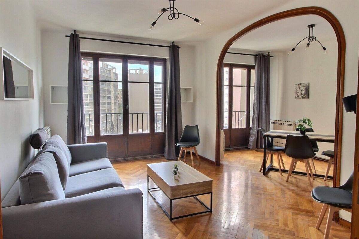 Appartement 4 pièces 90 m² · à Marseille 5ème Arrondissement · 89,6 m² · 1 508 €