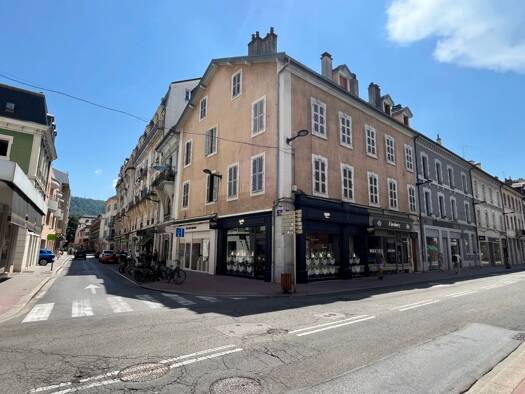 Appartement à vendre 395 000 € 4 pièces 3 chambres 74 m² Étage 3/3 Thiou et Semnoz Annecy 74000