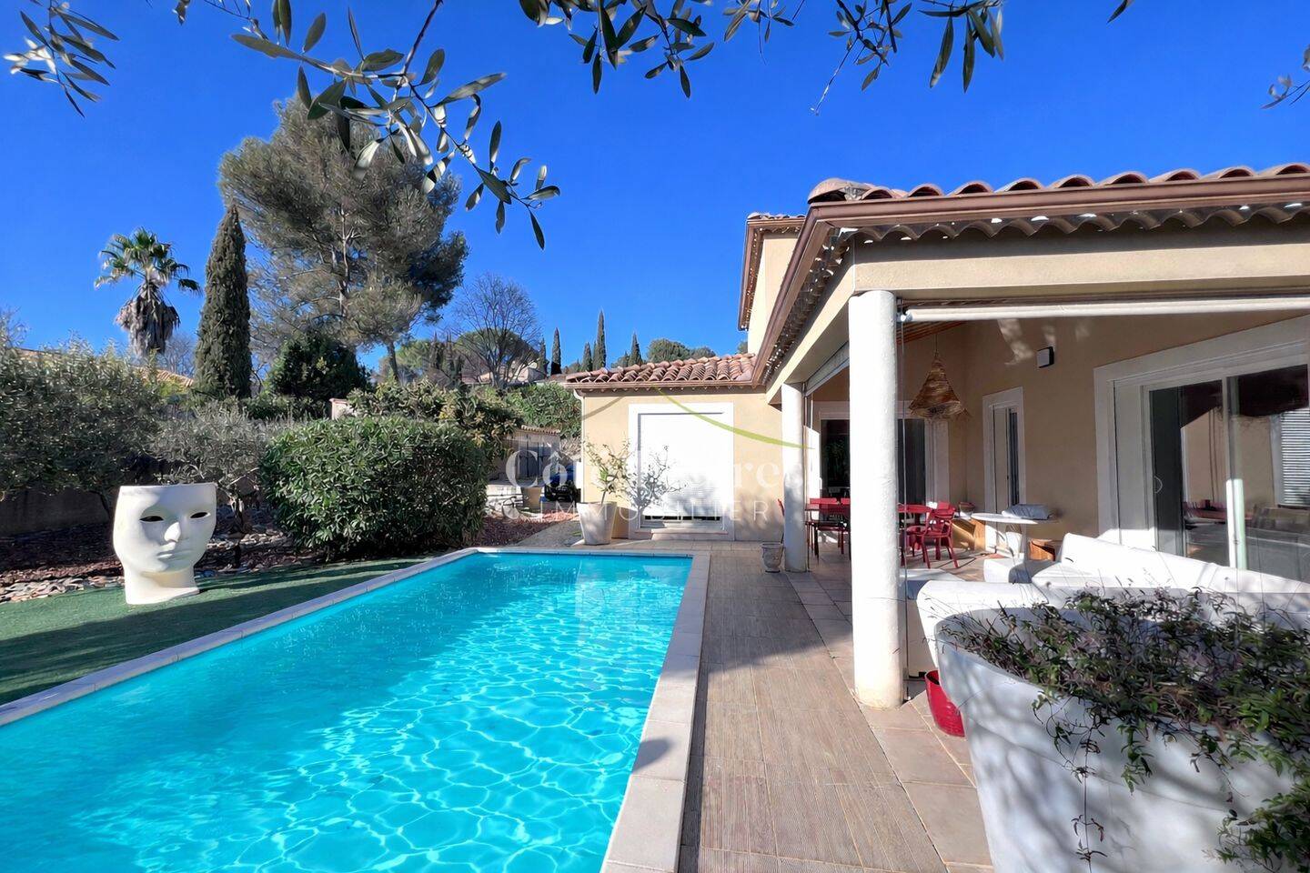 Maison 6 pièces 140 m² · à Nîmes · 140 m² · 650 000 €