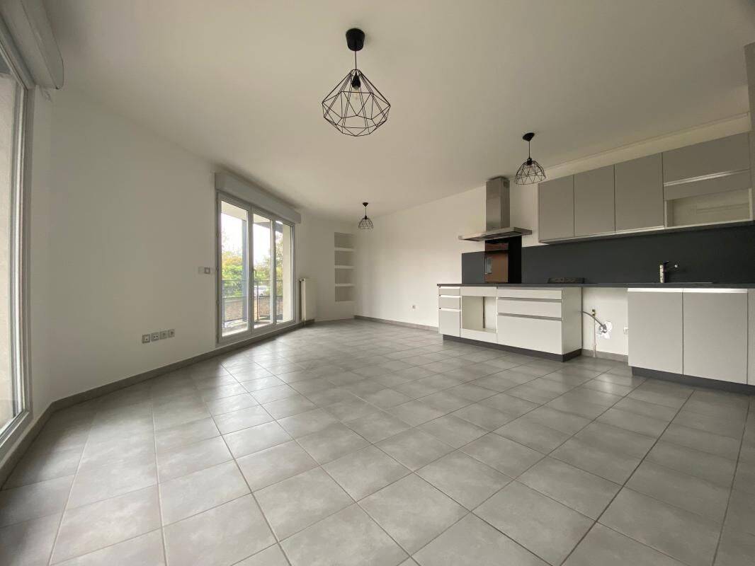Appartement 3 pièces 67 m² · à Caluire-Et-Cuire · 66,7 m² · 1 158 €