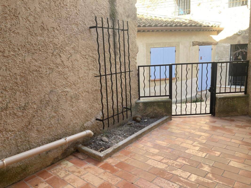 Appartement 2 pièces 41 m² · à Lambesc · 41,3 m² · 850 €