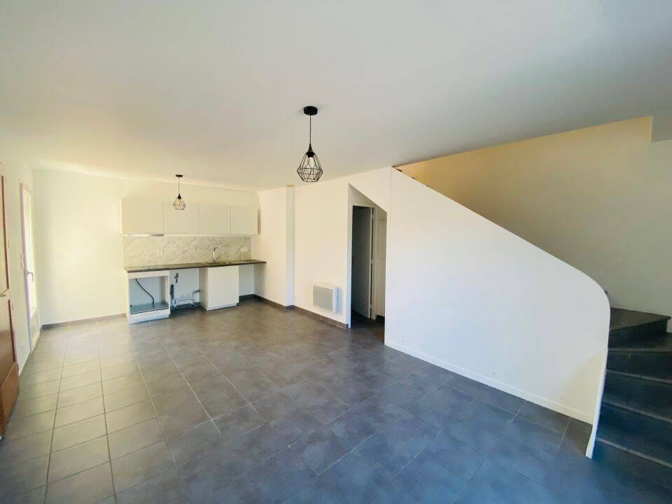 Appartement 3 pièces 54 m² · à Velleron · 54 m² · 767 €/mois
