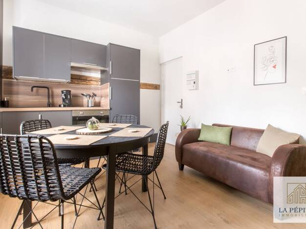 Appartement à louer 890 € 3 pièces 2 chambres 30 m² Étage 1/1 Valenciennes 59300