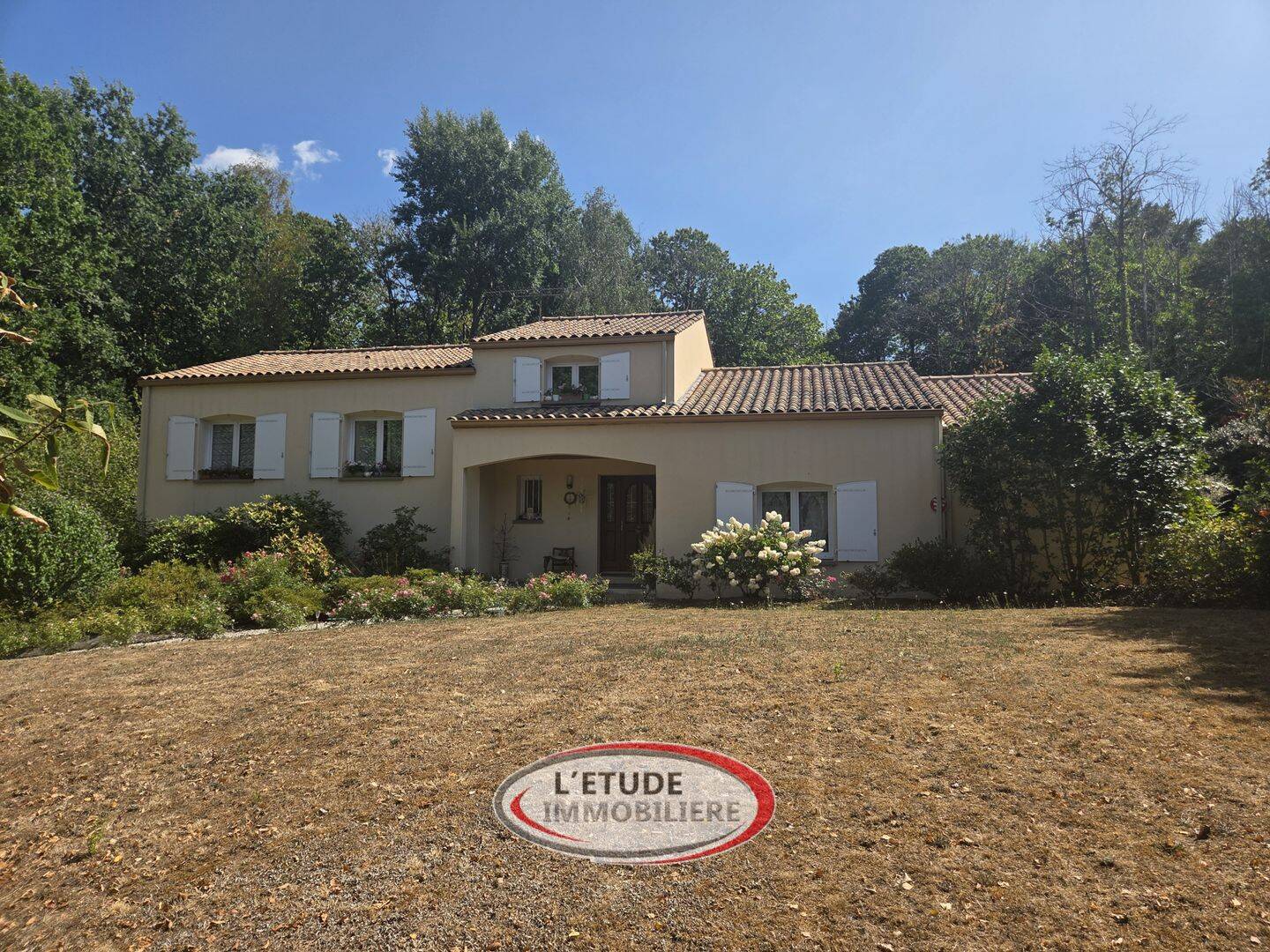 Maison 10 pièces 190 m² · à Sainte-Pazanne · 190 m² · 524 800 €