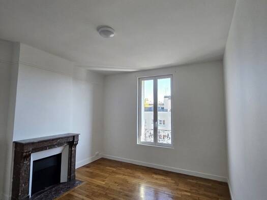 Appartement à louer 1 220 € 3 pièces 2 chambres 53,9 m² Étage 3/3 Champignol Saint-Maur-des-Fossés 94210