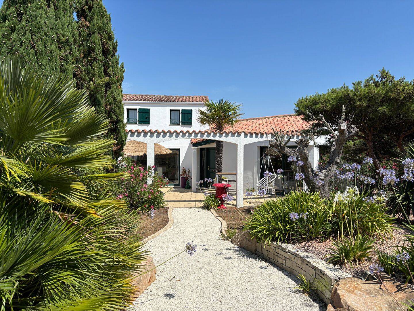 Maison 5 pièces 167 m² · à Le Fenouiller · 167 m² · 614 700 €