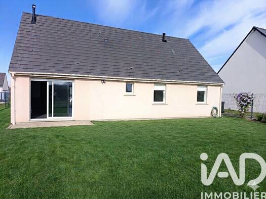 Maison de plain-pied à vendre 210 000 € 5 pièces 3 chambres 100 m² 835 m² de terrain Forêt de la Madeleine-Cités Unies Évreux 27000