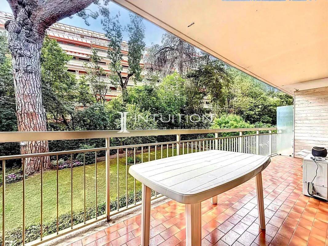Appartement 2 pièces 54 m² · à Cannes · 54 m² · 1 111 €/mois