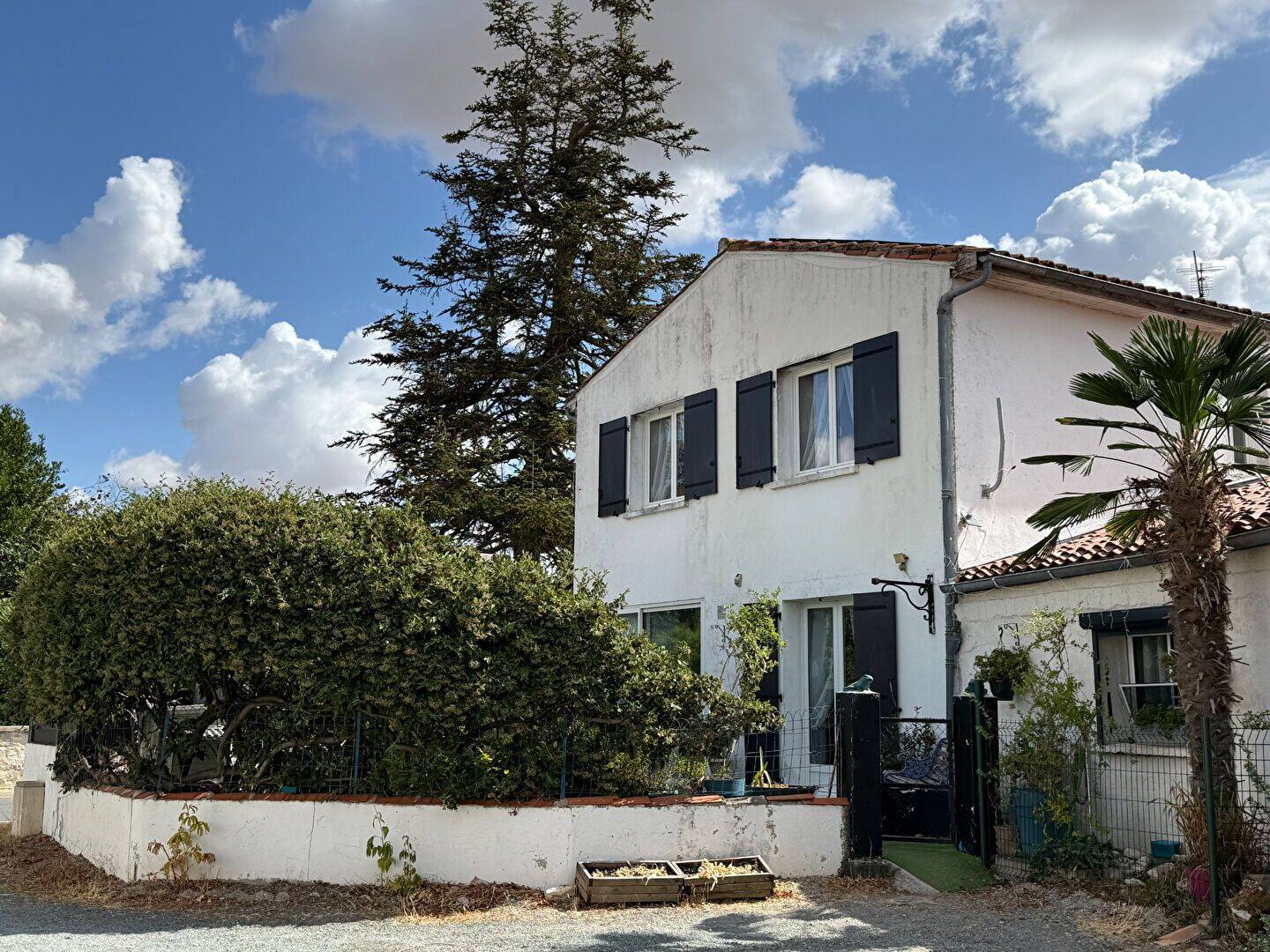 Maison 6 pièces 136 m² · à Surgères · 136,3 m² · 184 000 €