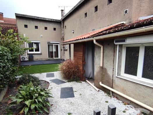 Maison de plain-pied à vendre 198 850 € 5 pièces 3 chambres 104 m² 221 m² de terrain Castres 81100