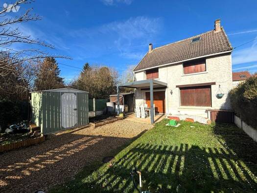 Maison à vendre 130 000 € 3 pièces 2 chambres 65 m² 349 m² de terrain Souppes-sur-Loing 77460