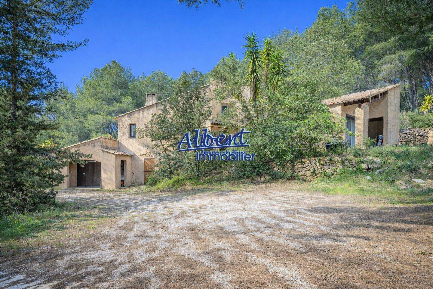 Maison 6 pièces 126 m² · à Sanary-sur-Mer · 126 m² · 580 000 €