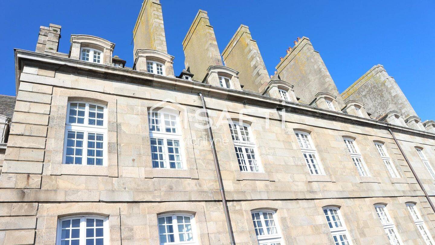 Appartement 7 pièces 218 m² · à Saint-Malo · 218 m² · 1 200 000 €