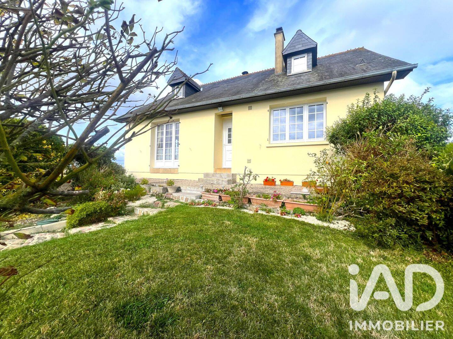 Maison 5 pièces 98 m² · à Sainte-Marie-du-Mont · 98 m² · 219 000 €