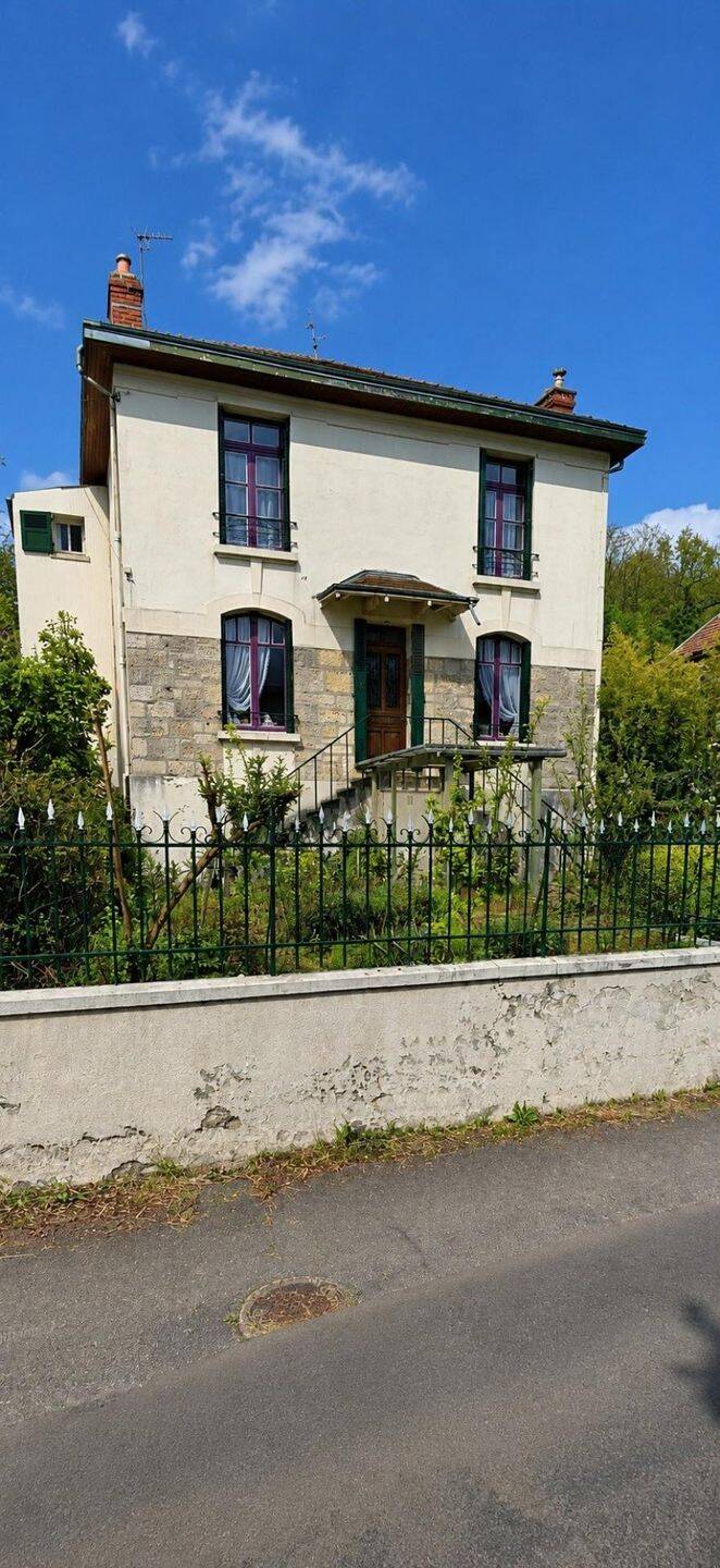 Maison 6 pièces 125 m² · à Dun-sur-Meuse · 125 m² · 69 000 €