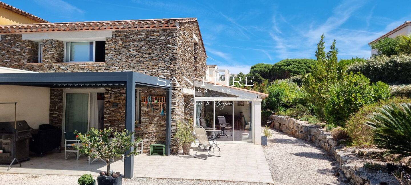 Maison 4 pièces 85 m² · à Roquebrune-sur-Argens · 85 m² · 550 000 €