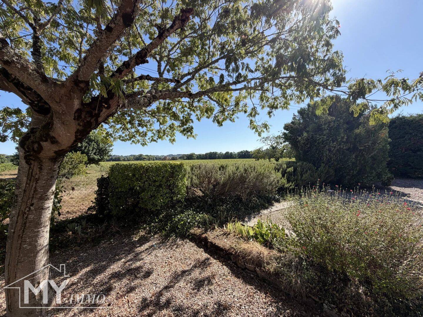 Maison 6 pièces 245 m² · à Montcaret · 245 m² · 287 000 €
