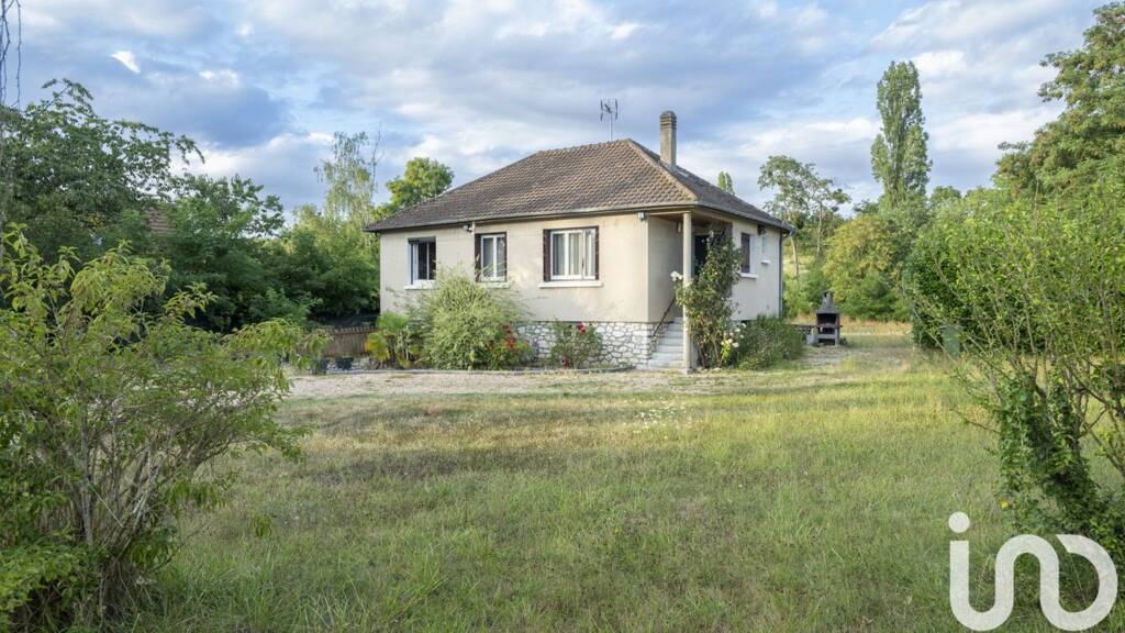 Maison à vendre 207 500 € 4 pièces 2 chambres 119 m² 4 506 m² de terrain Charpont 28500