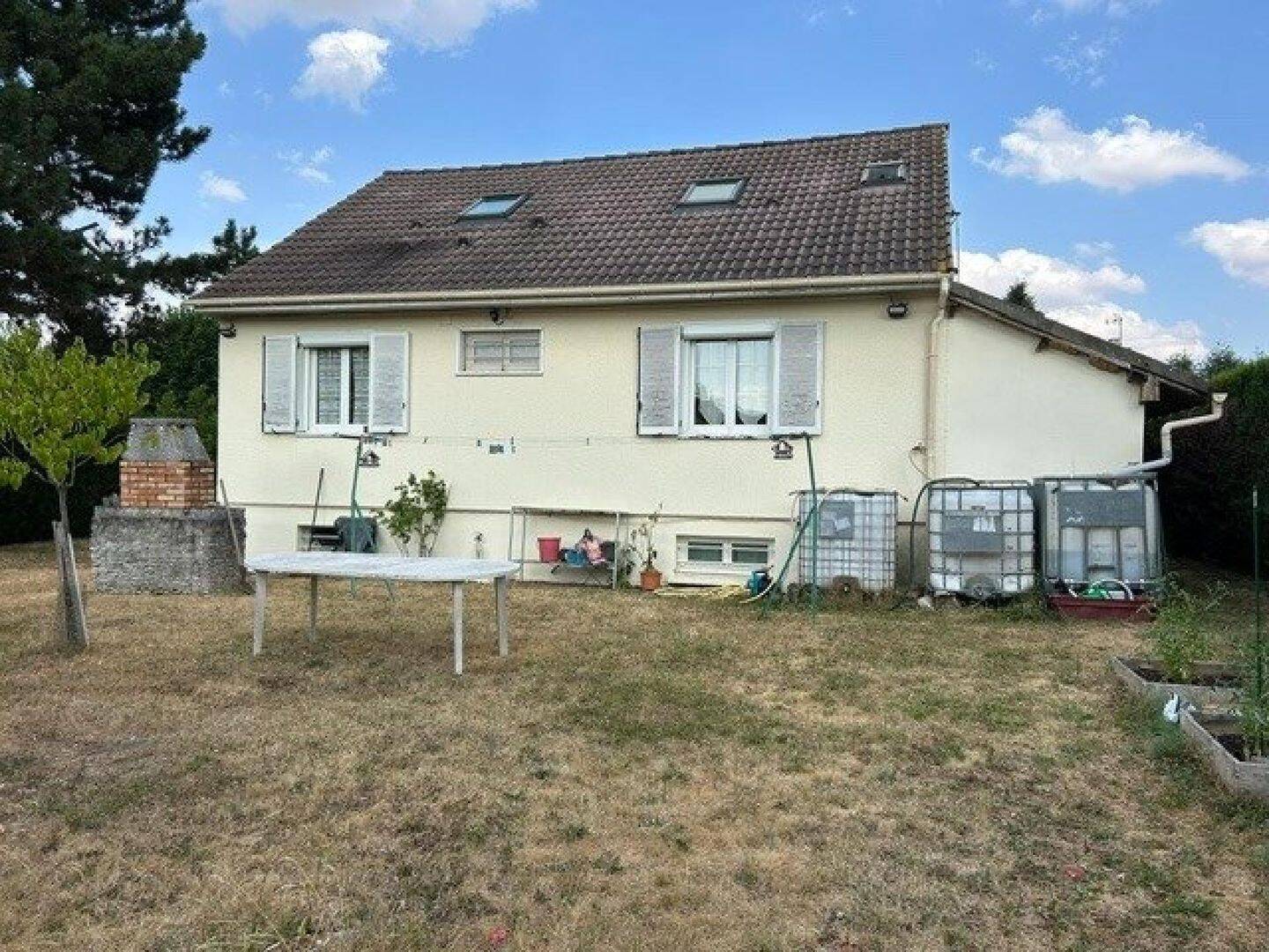 Maison 4 pièces 100 m² · à Anet · 100 m² · 205 000 €