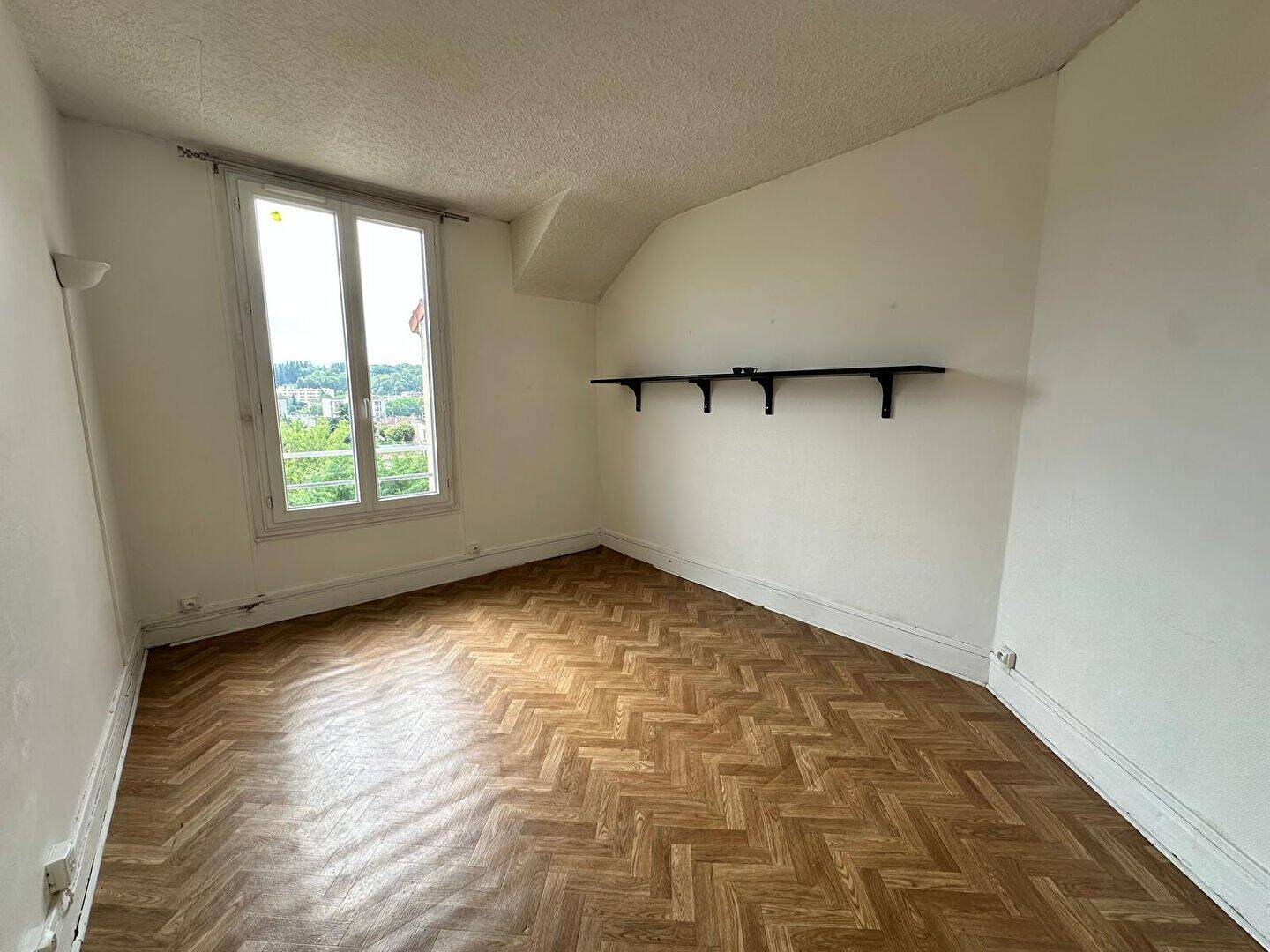 Appartement 2 pièces 28 m² · à Chaville · 28,3 m² · 770 €/mois