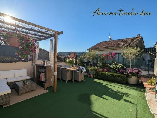 Duplex à vendre 129 000 € 3 pièces 2 chambres 71 m² Étage 1/1 Remoulins 30210