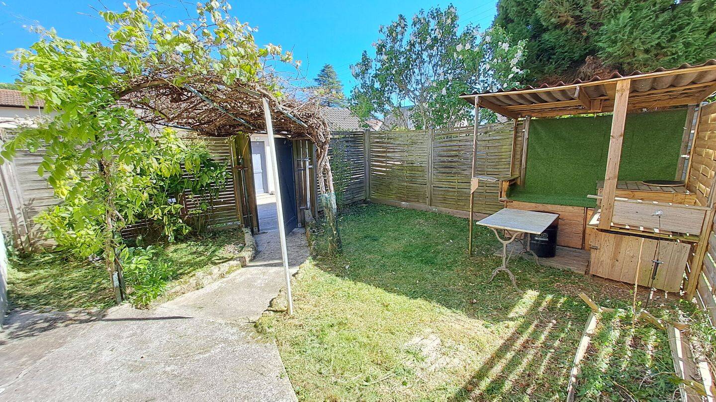 Appartement 1 pièce 30 m² · à Saint-Rémy-lès-Chevreuse · 30 m² · 150 000 €
