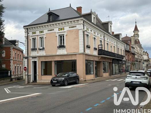 Immeuble à vendre 415 000 € 484 m² Centre Ville Digoin 71160
