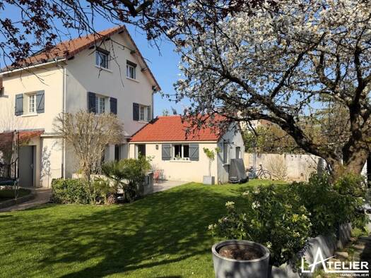 Maison à vendre 860 000 € 6 pièces 5 chambres 129 m² 413 m² de terrain Saint-Germain-en-Laye 78112