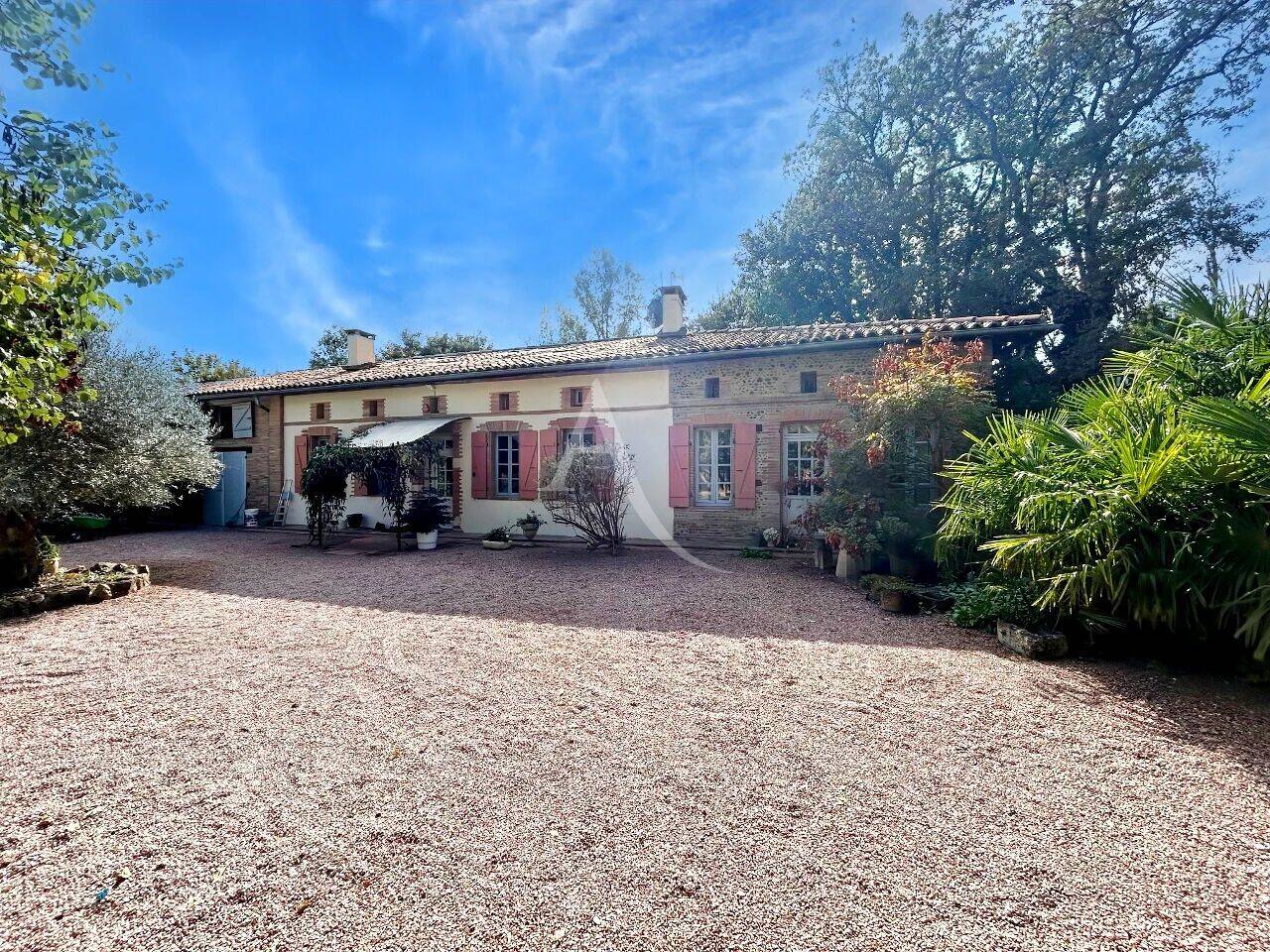 Maison 9 pièces 363 m² · à Lévignac · 363 m² · 675 000 €