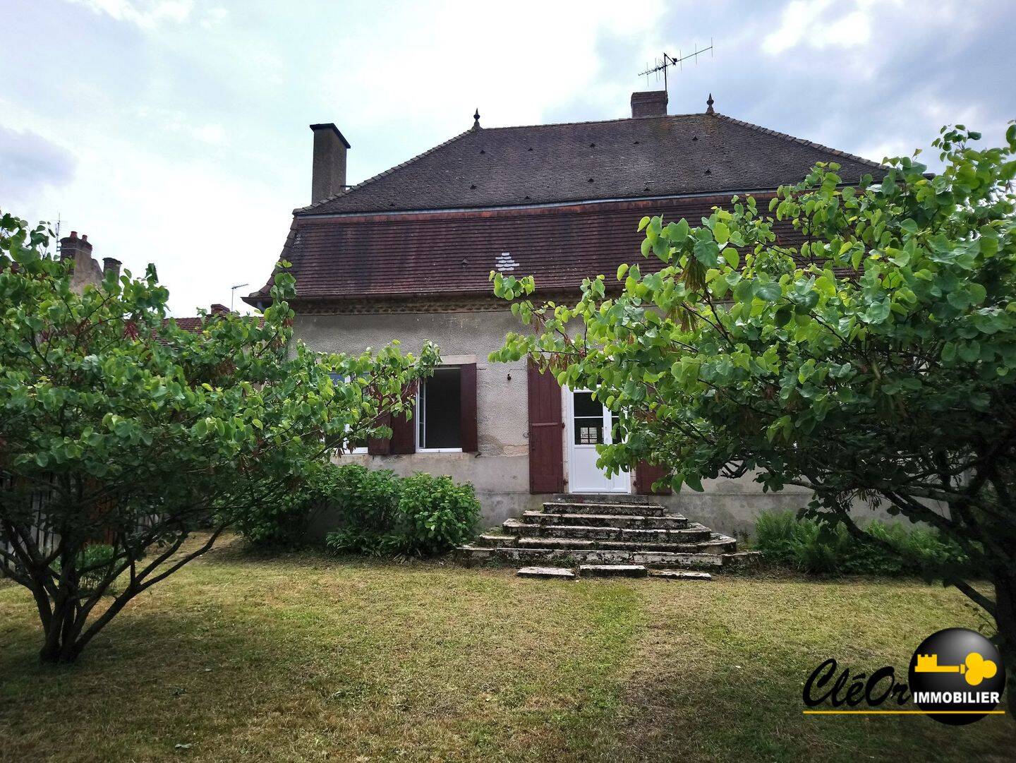 Maison 10 pièces 216 m² · à Bellevesvre · 216 m² · 249 000 €