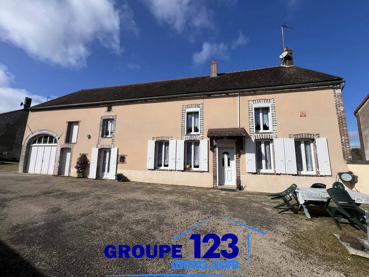 Maison 5 pièces 162 m² · à Merry-la-Vallée · 162 m² · 269 900 €