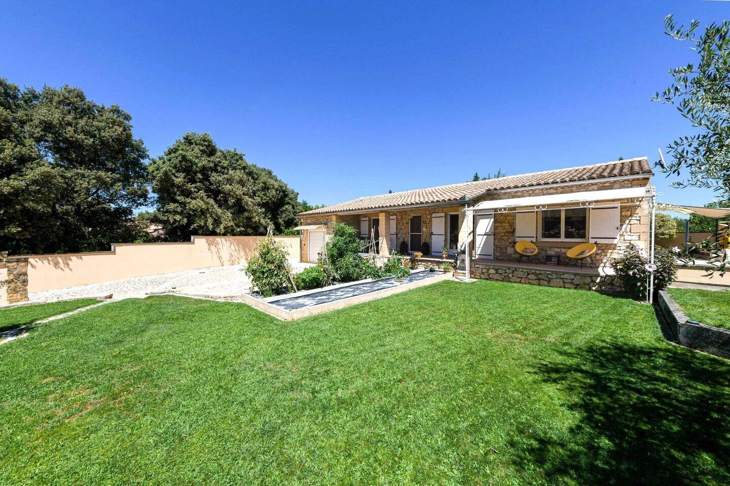Maison 8 pièces 167 m² · à Uzès · 167,4 m² · 595 000 €