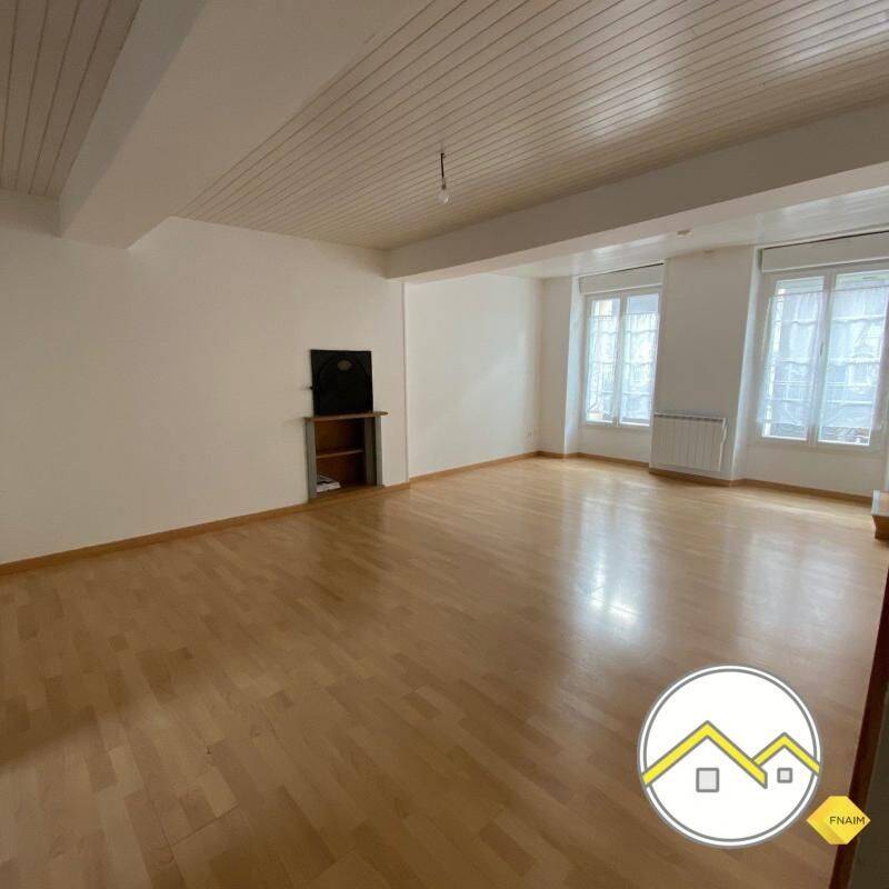 Appartement 3 pièces 74 m² · à Châteaubriant · 74 m² · 541 €