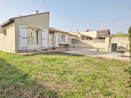 Maison de plain-pied à vendre 220 000 € 3 pièces 2 chambres 72 m² 400 m² de terrain Extention Nord Tarascon 13150