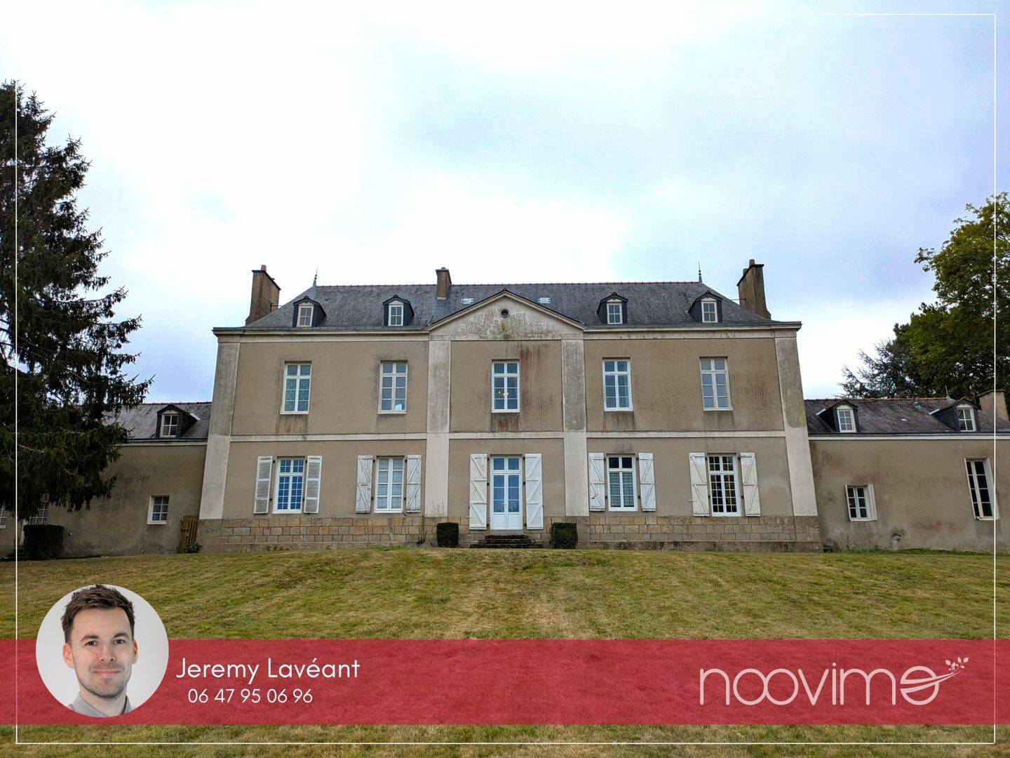 Maison 10 pièces 270 m² · à Couëron · 270 m² · 724 000 €
