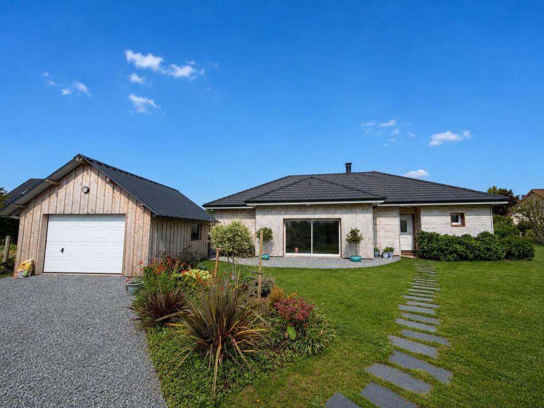 Maison 5 pièces 147 m² · à Octeville-sur-Mer · 147 m² · 438 000 €
