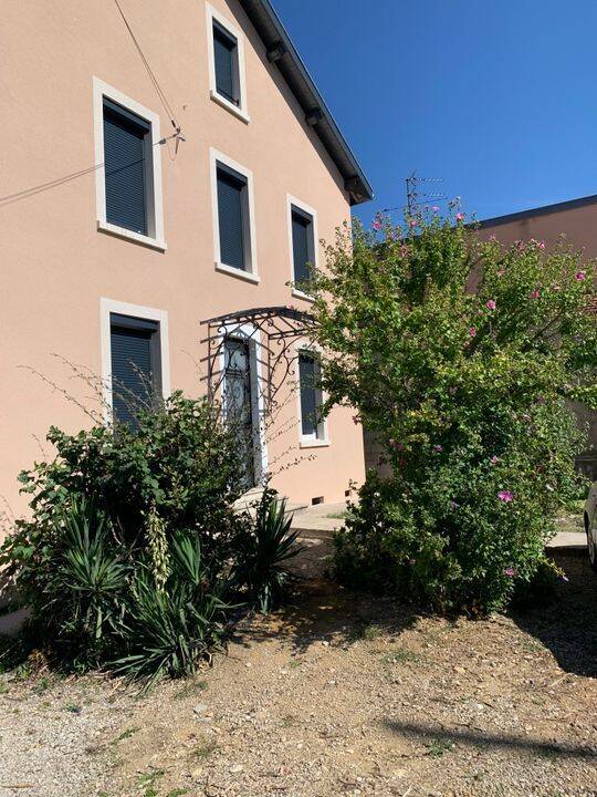 Maison 5 pièces 120 m² · à Ambérieu-en-Bugey · 120 m² · 1 390 €