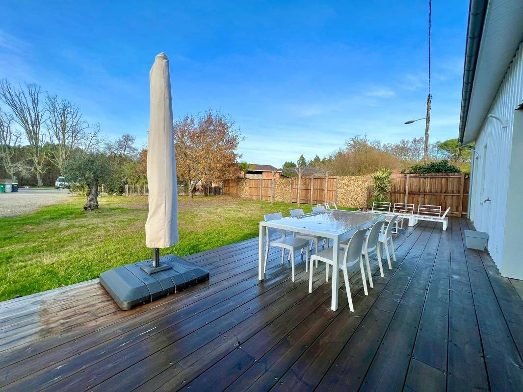 Maison 5 pièces 112 m² · à Saint-Médard-en-Jalles · 112 m² · 2 200 €