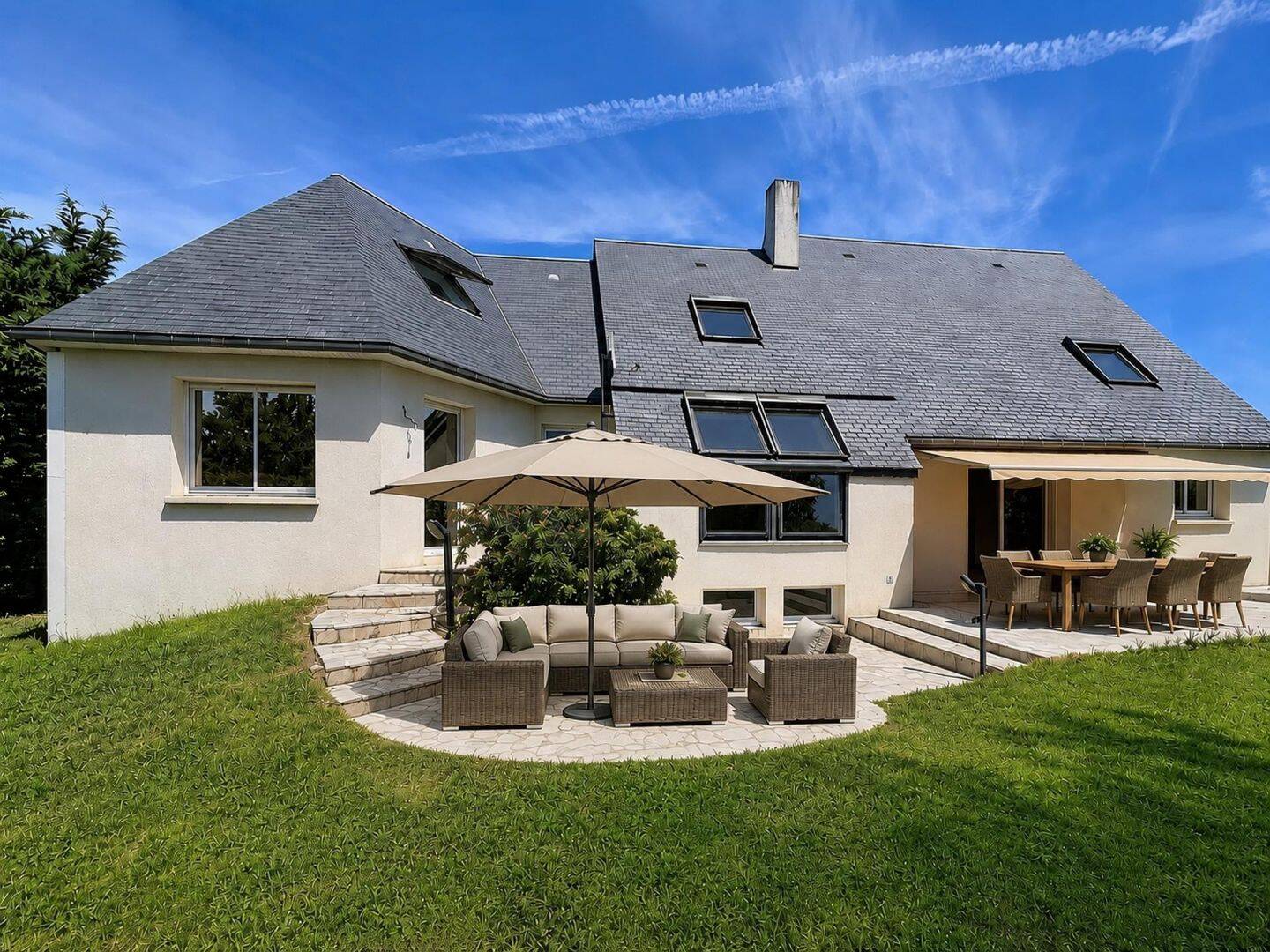 Maison 9 pièces 213 m² · à Le Val-Saint-Père · 213 m² · 349 000 €