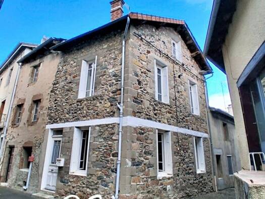 Maison à vendre 35 000 € 3 pièces 2 chambres 50 m² 38 m² de terrain Retournac 43130