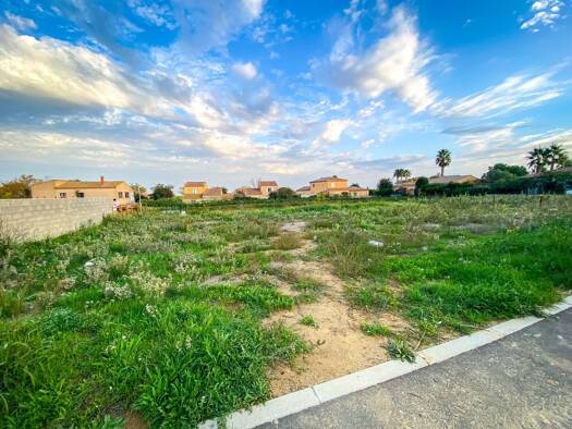 Terrain constructible à vendre 165 000 € 652 m² de terrain Valros 34290