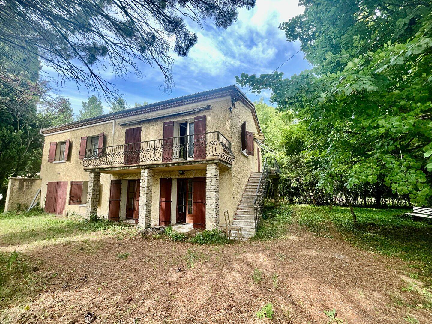 Maison 7 pièces 206 m² · à Le Thor · 206 m² · 392 500 €