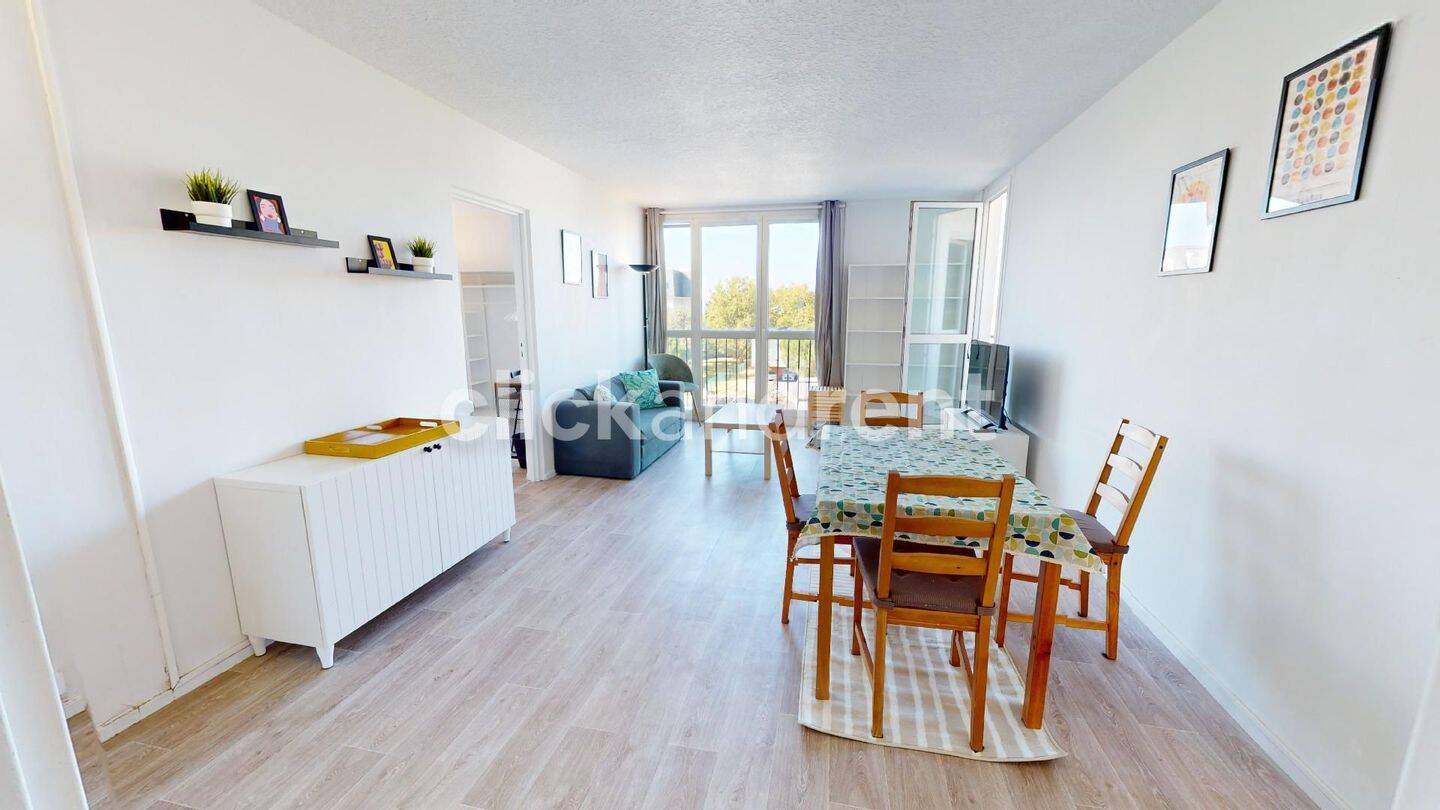 4 pièces 75 m² · à Cenon · 75 m² · 450 €